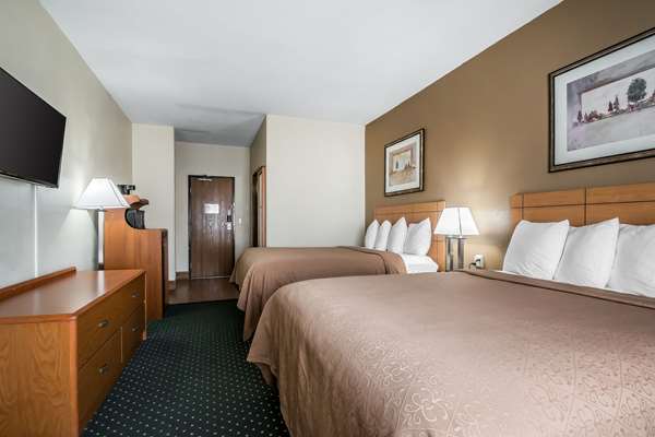  - Quality Inn Coralville - I-80, Exit 242