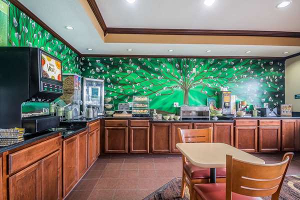 Amenities - Quality Inn Coralville - I-80, Exit 242