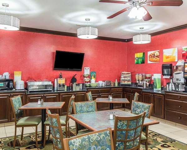 Amenities - Quality Inn North Cedar Rapids