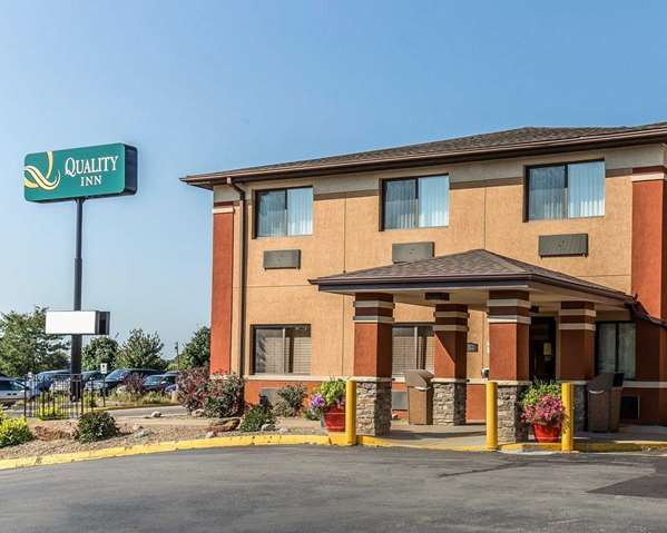 Exterior view - Quality Inn North Cedar Rapids