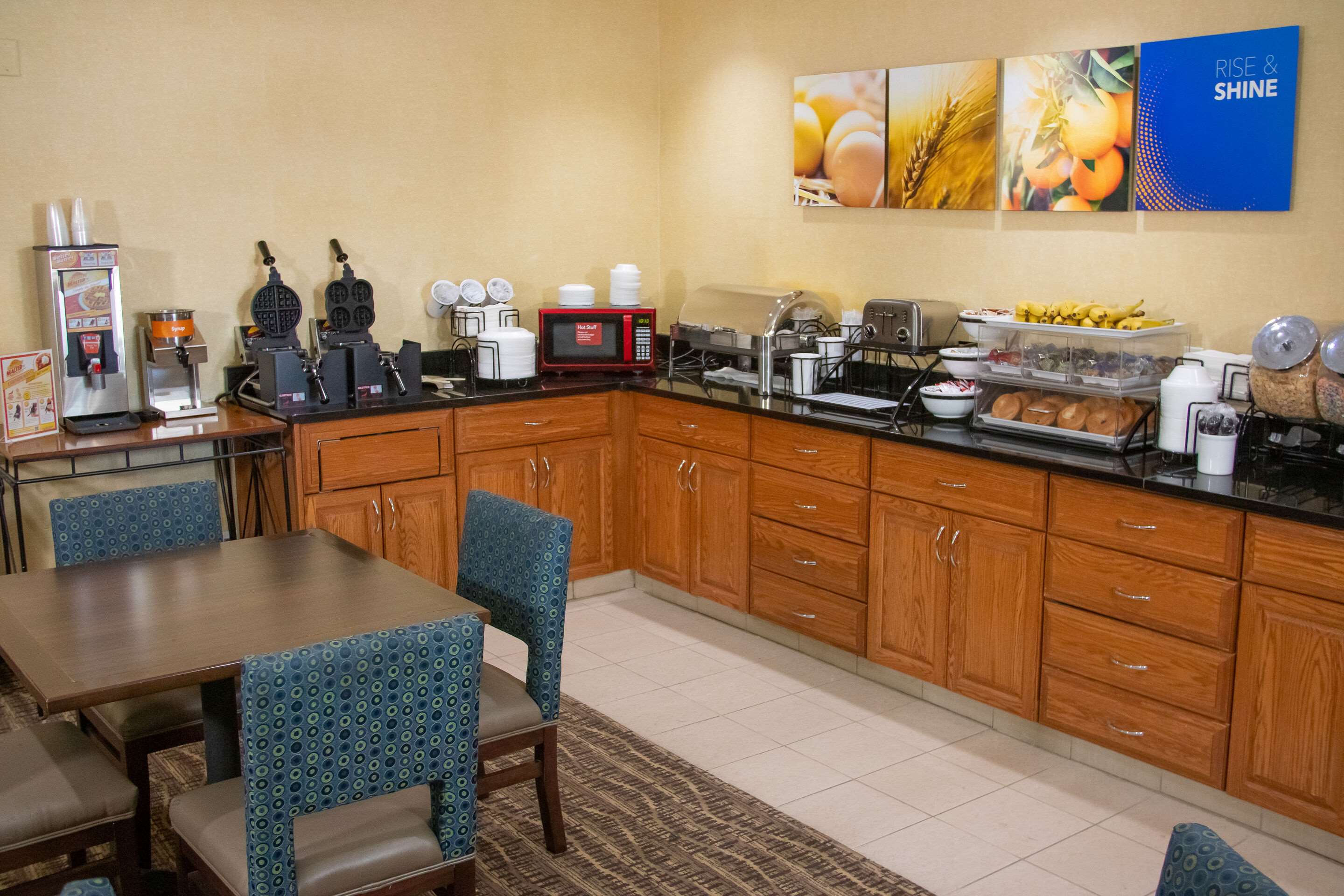 Breakfast area