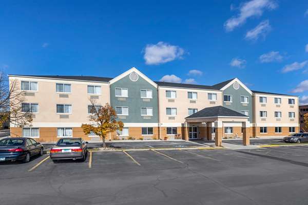Exterior view - Quality Inn & Suites Mason City