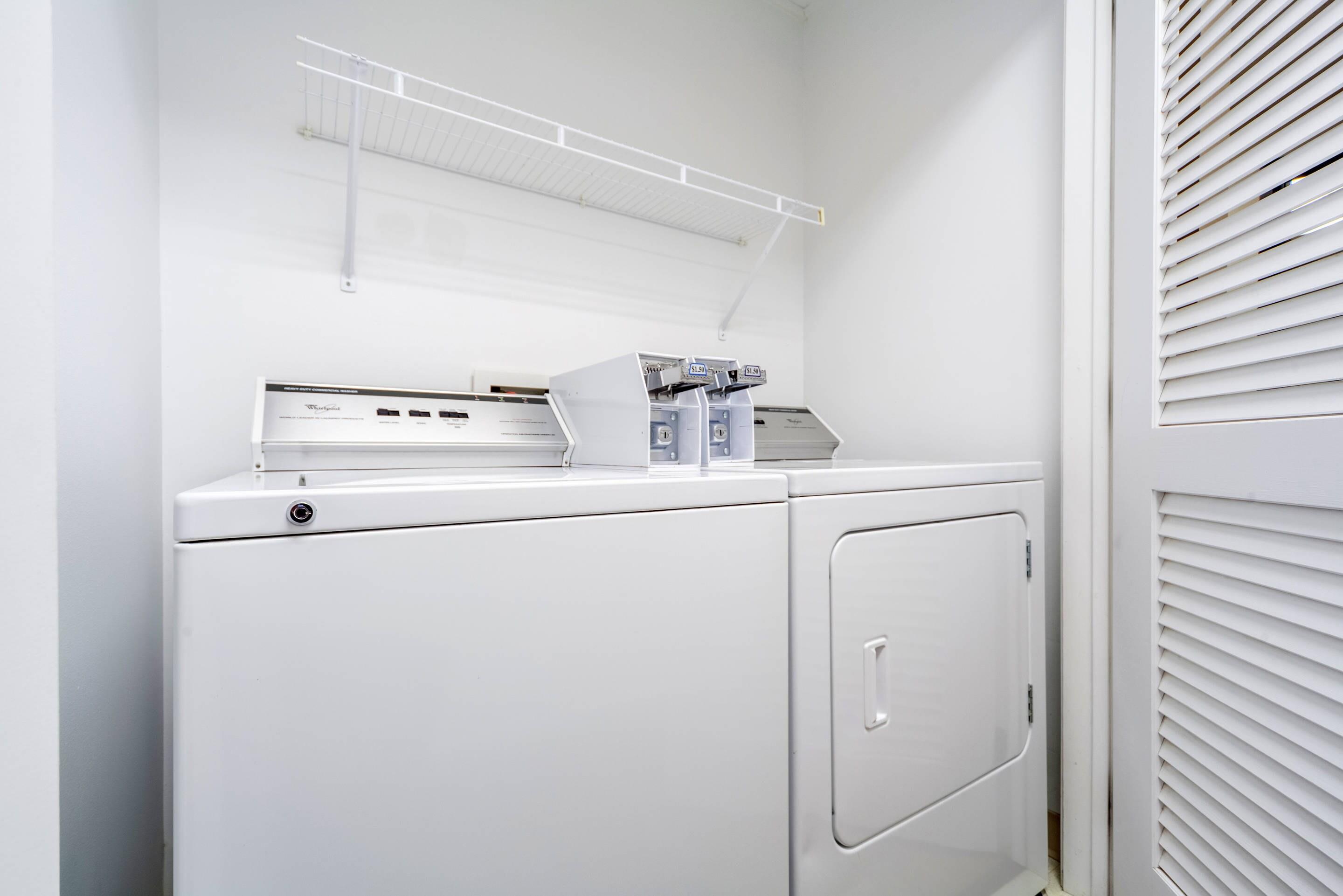 Guest laundry facilities | Econo Lodge Sioux Center