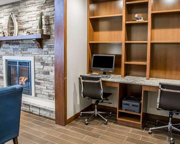 Conference Area - Comfort Inn Le Claire - I-80, Exit 306