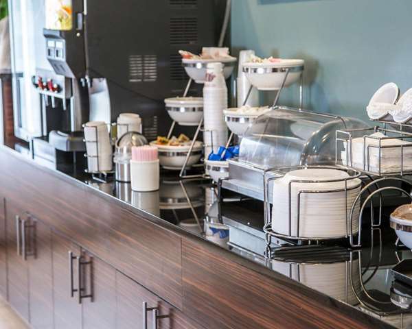 Amenities - Sleep Inn & Suites Davenport