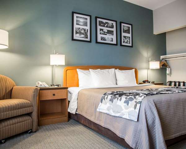  - Sleep Inn & Suites Davenport