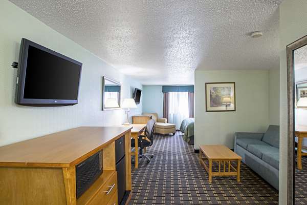  - Quality Inn & Suites Metro Council Bluffs - I-29, Exit 53A