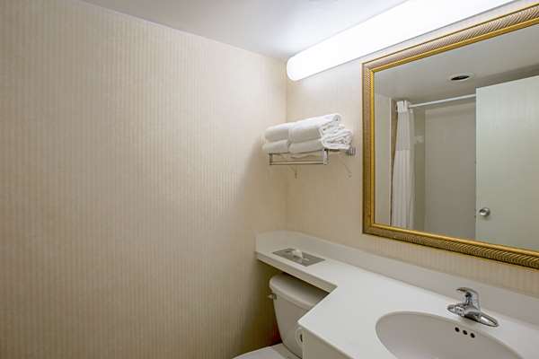 - Quality Inn & Suites Metro Council Bluffs - I-29, Exit 53A