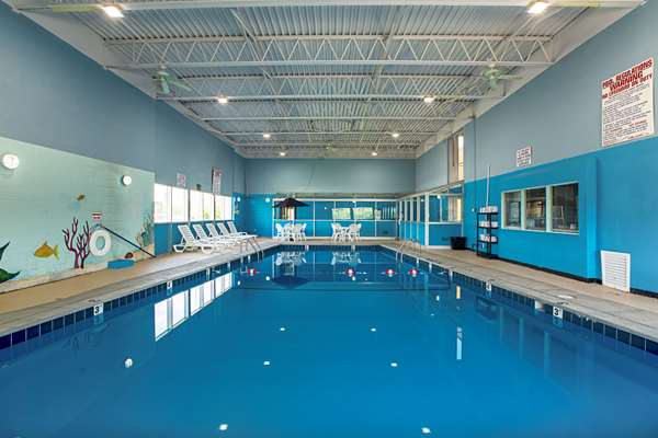 Pool - Quality Inn & Suites Metro Council Bluffs - I-29, Exit 53A