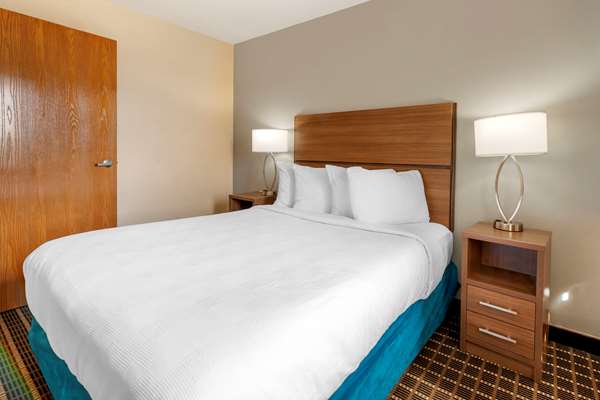 Suite - MainStay Suites Dubuque