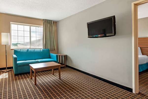 Suite - MainStay Suites Dubuque