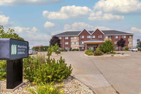Exterior view - MainStay Suites Dubuque