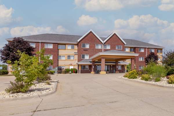 Exterior view - MainStay Suites Dubuque