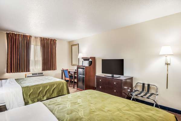 - Quality Inn & Suites Eldridge - US 61, Exit 127