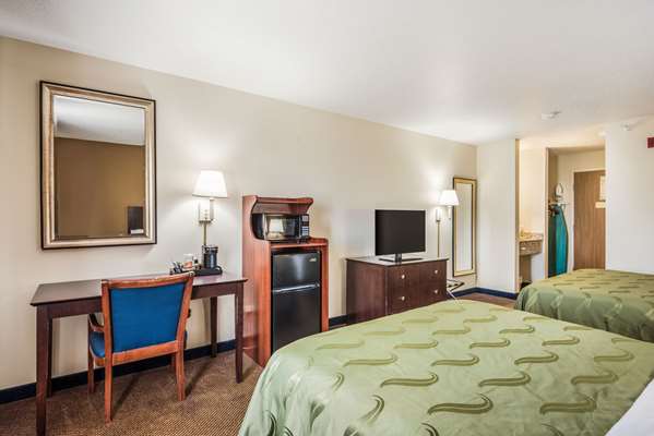  - Quality Inn & Suites Eldridge - US 61, Exit 127