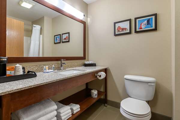  - Comfort Inn Story City - I-35, Exit 124
