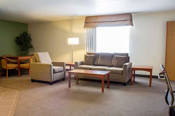 Suite - Sleep Inn & Suites Charles City