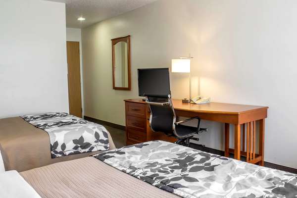  - Sleep Inn & Suites Charles City