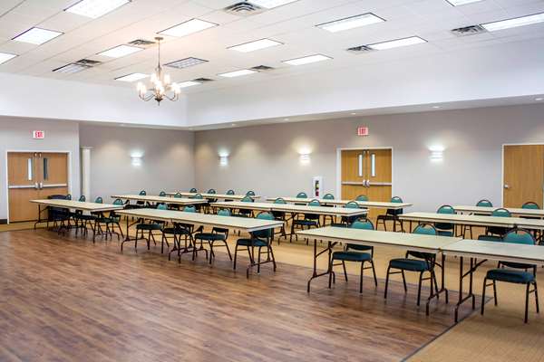  - Sleep Inn & Suites Charles City