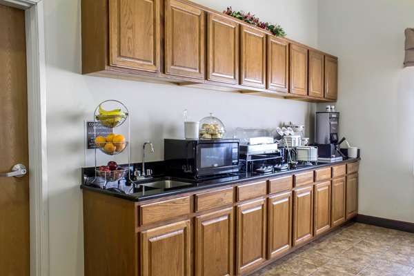 Amenities - Sleep Inn & Suites Charles City