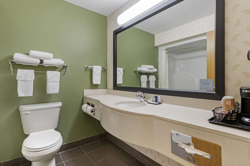 SLEEP INN AND SUITES-guestroom-Guest Room,Bathroom,On-Site.jpg