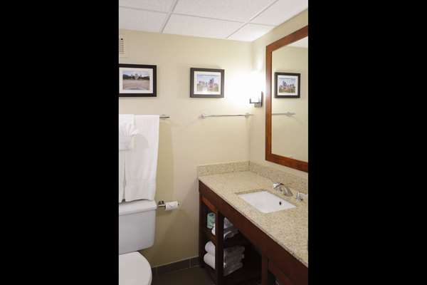  - Comfort Inn & Suites Event Center Des Moines