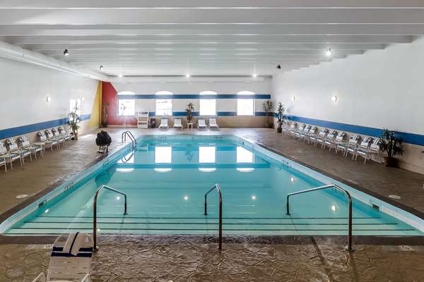 Pool - Comfort Inn & Suites Event Center Des Moines