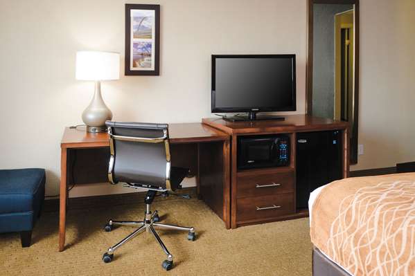  - Comfort Inn & Suites Event Center Des Moines