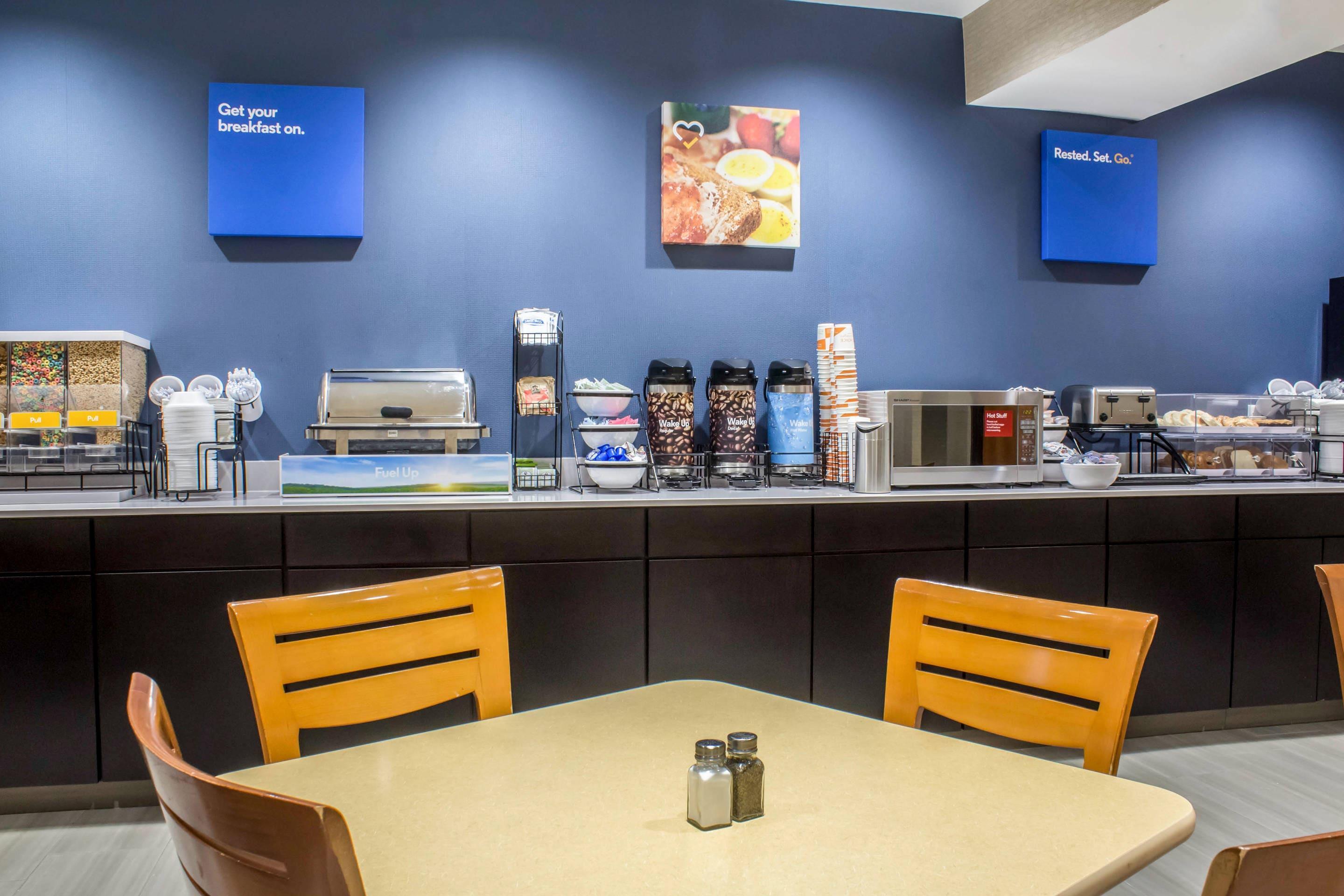 Breakfast area