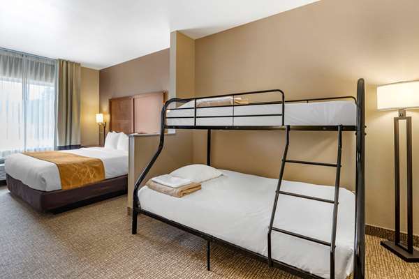  - Comfort Suites Coralville