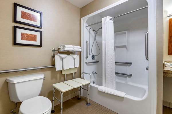  - Comfort Suites Coralville