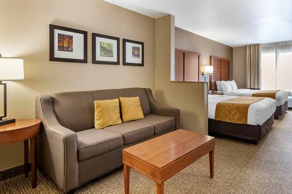 Suite - Comfort Suites Coralville