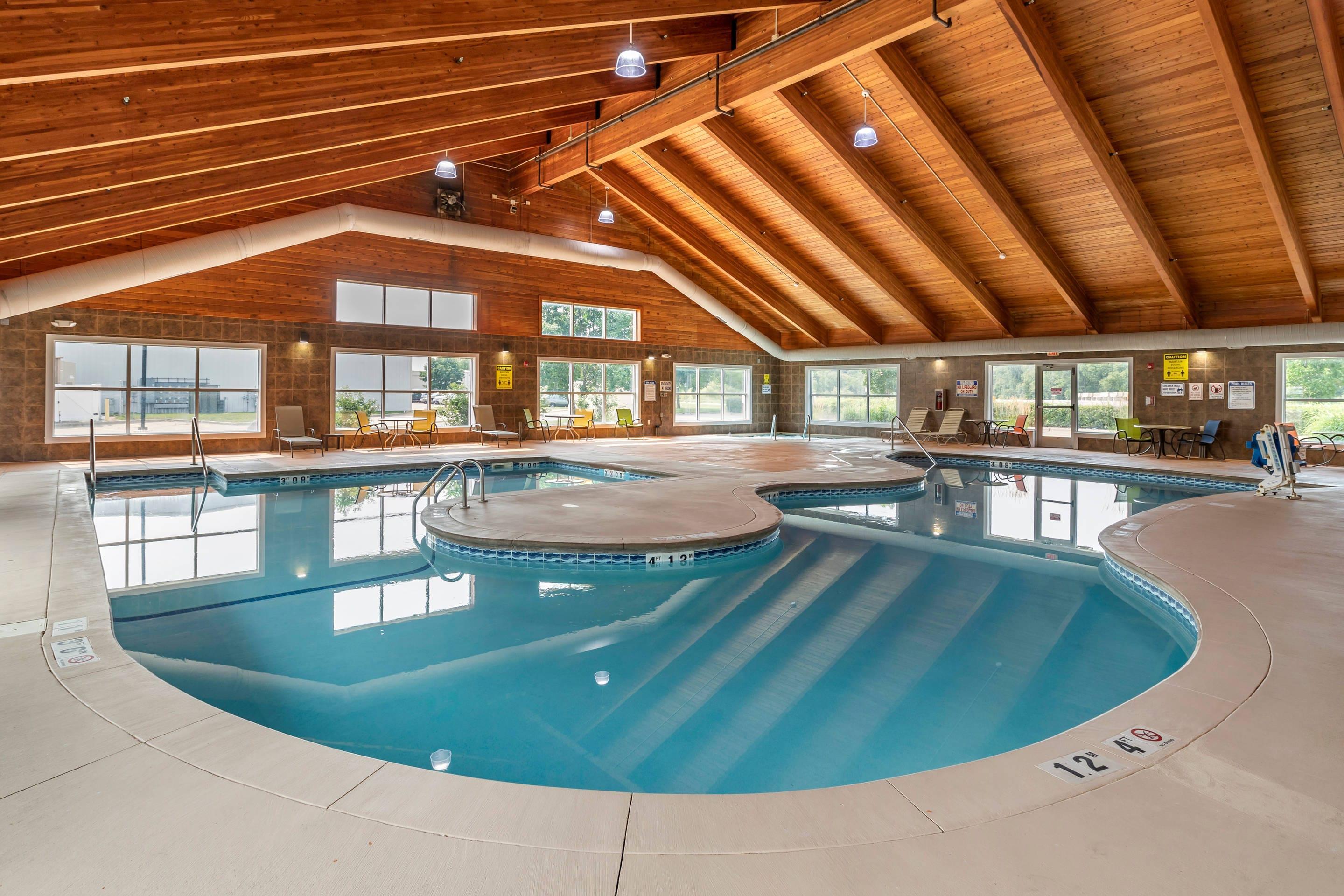 Indoor pool | Comfort Suites Coralville I-80