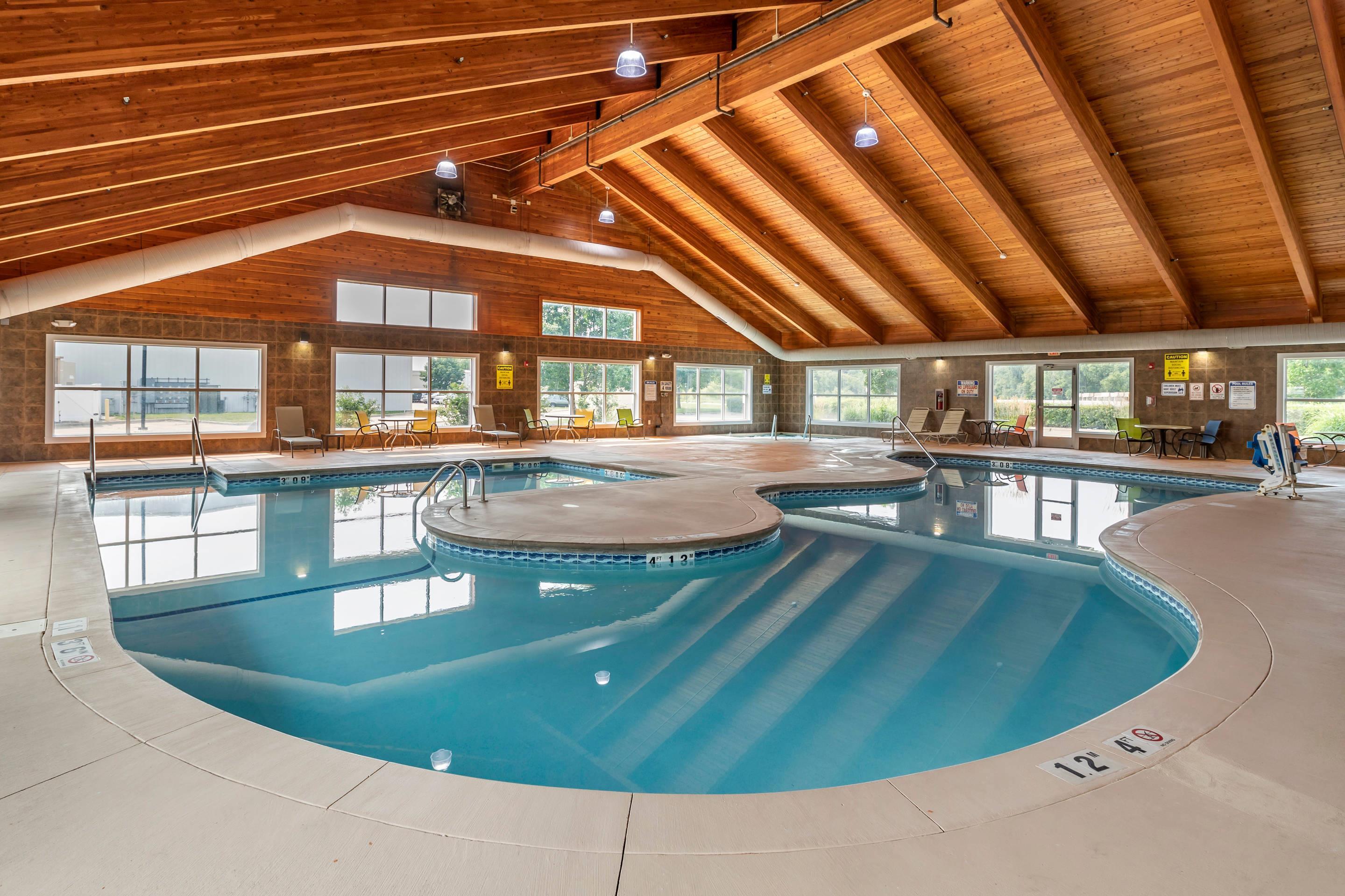 Indoor pool | Comfort Suites Coralville I-80
