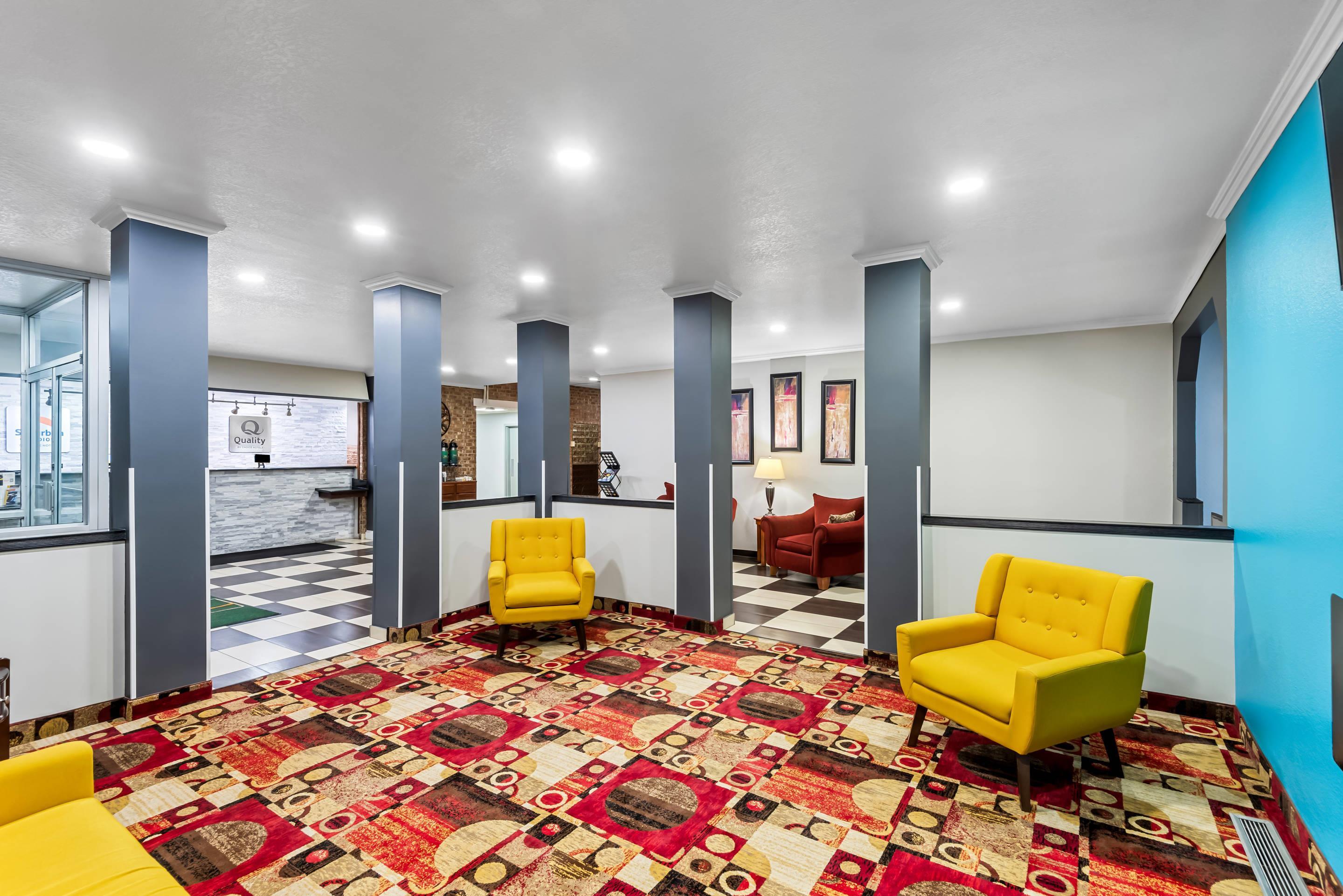 Lobby with sitting area