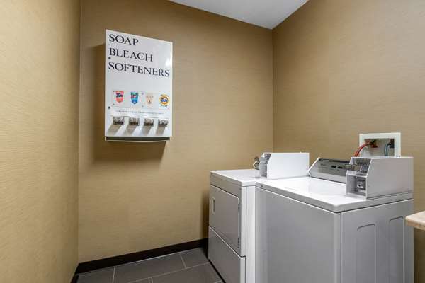 Amenities - Comfort Suites Cedar Falls