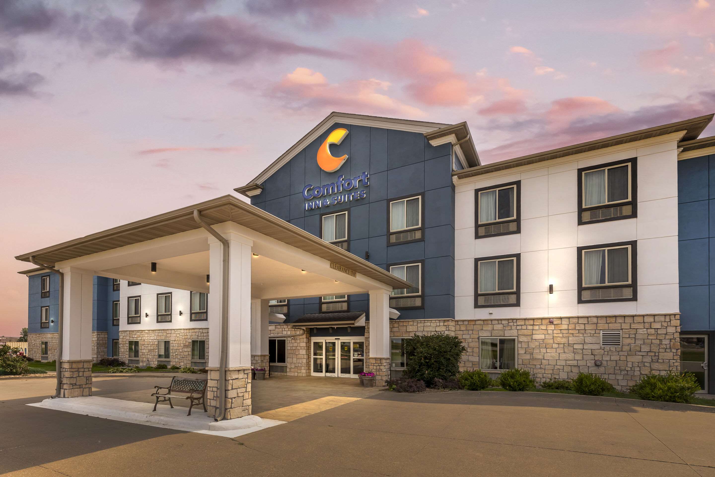 Hotel exterior | Comfort Inn & Suites Grinnell near I-80