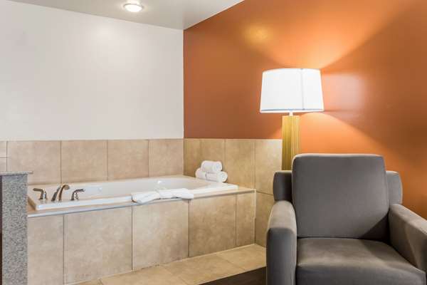  - Sleep Inn North Liberty - I-380, Exit 4