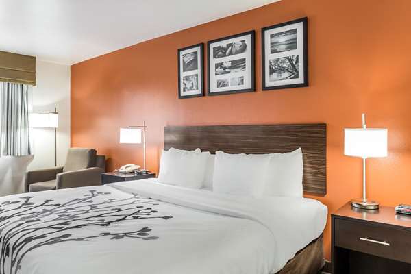  - Sleep Inn North Liberty - I-380, Exit 4