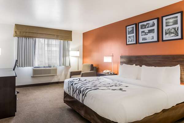  - Sleep Inn North Liberty - I-380, Exit 4