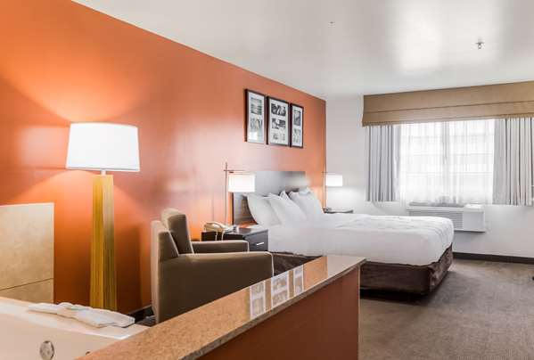  - Sleep Inn North Liberty - I-380, Exit 4
