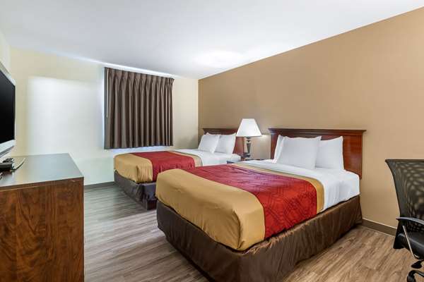  - Econo Lodge Inn & Suites Fairgrounds Des Moines