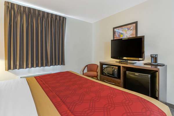  - Econo Lodge Inn & Suites Fairgrounds Des Moines