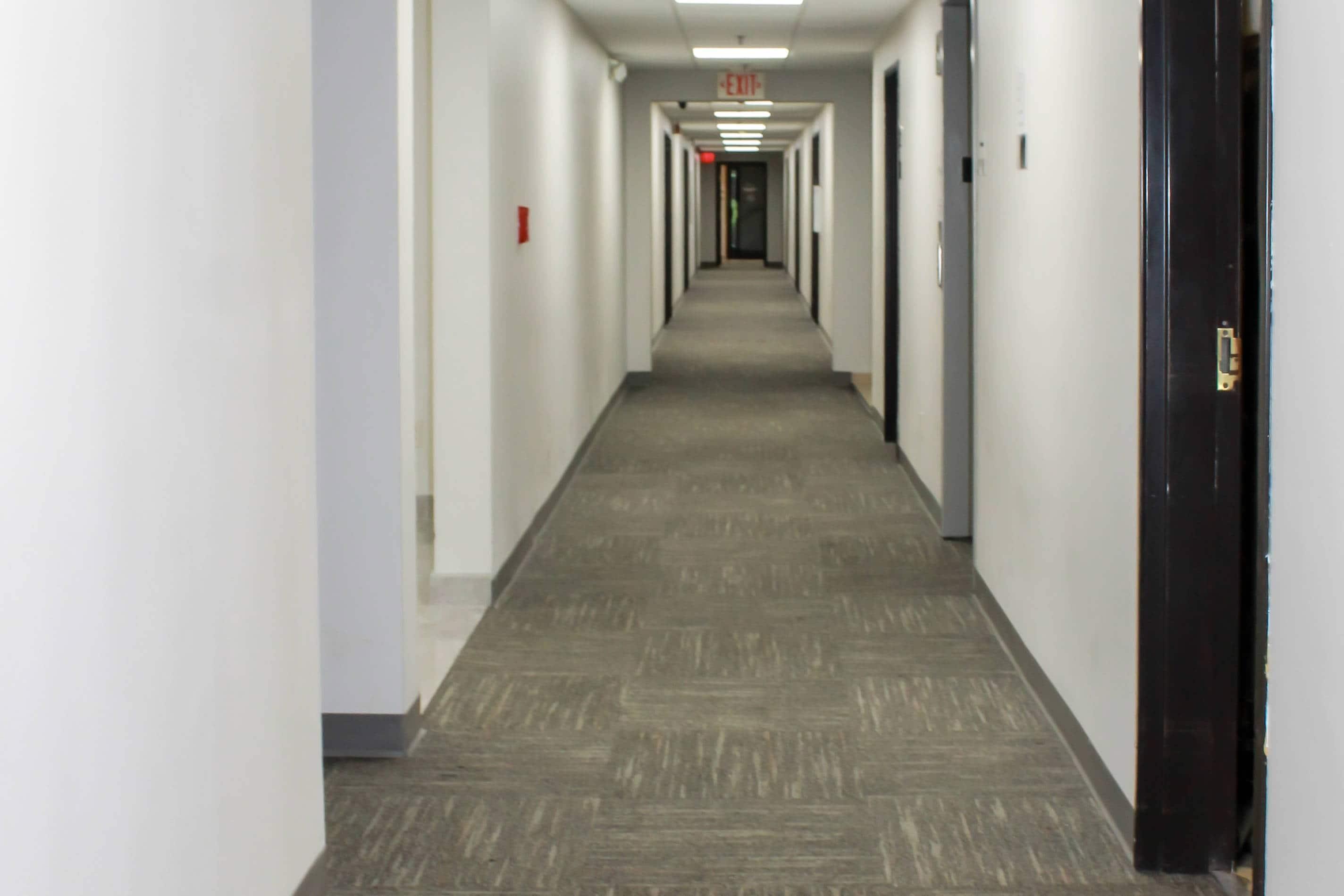 Corridor | Clarion Pointe Bettendorf - Quad Cities