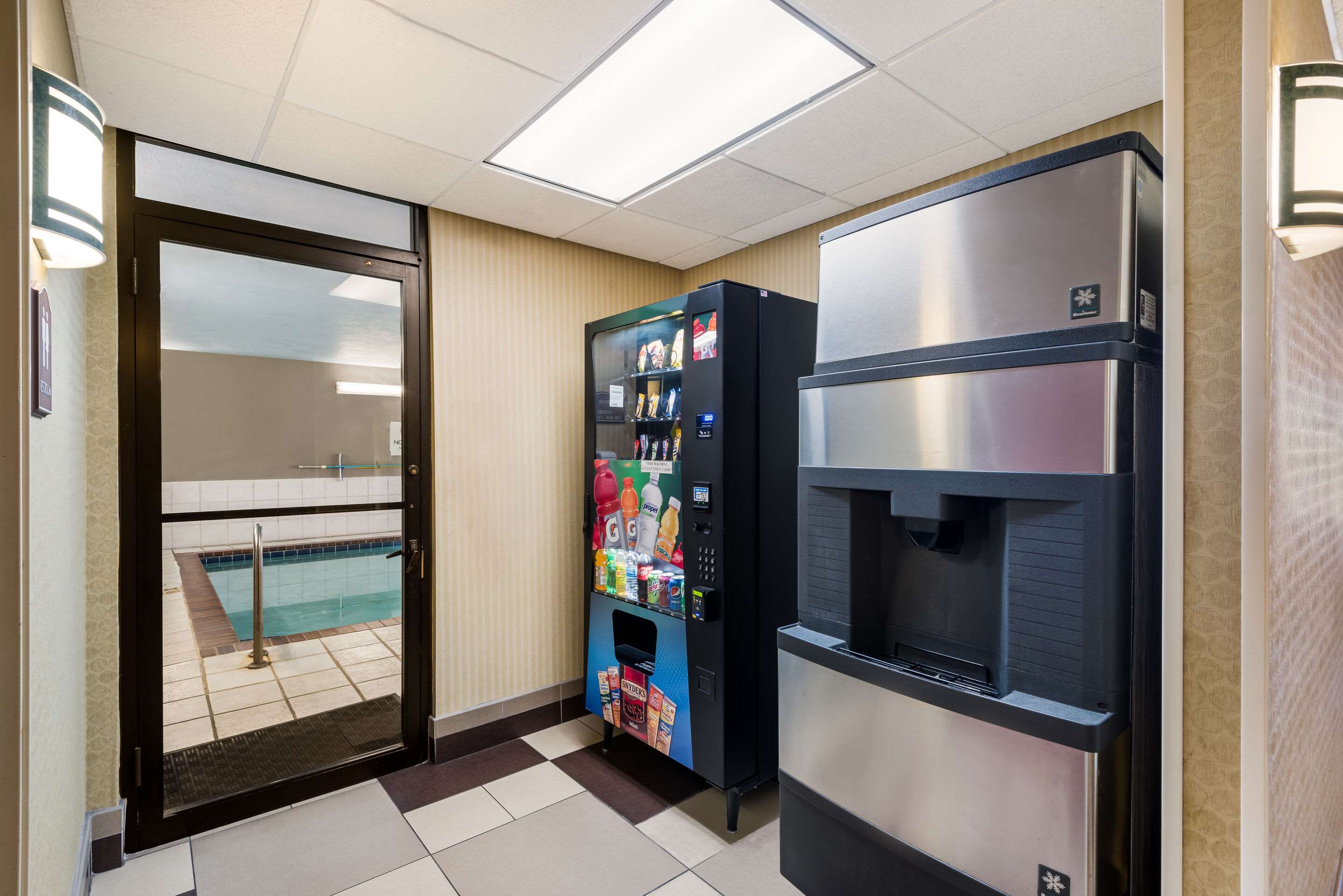 Hotel vending area