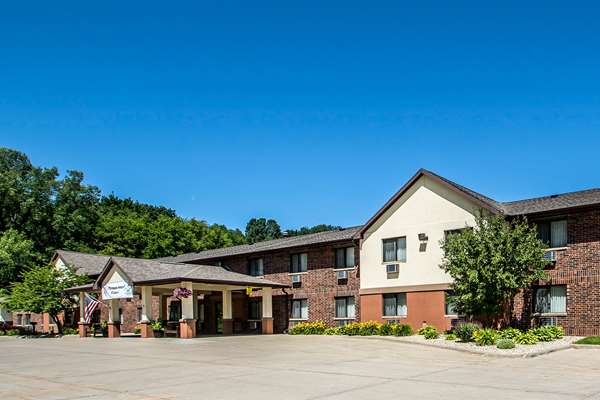 Exterior view - Quality Inn & Suites Decorah