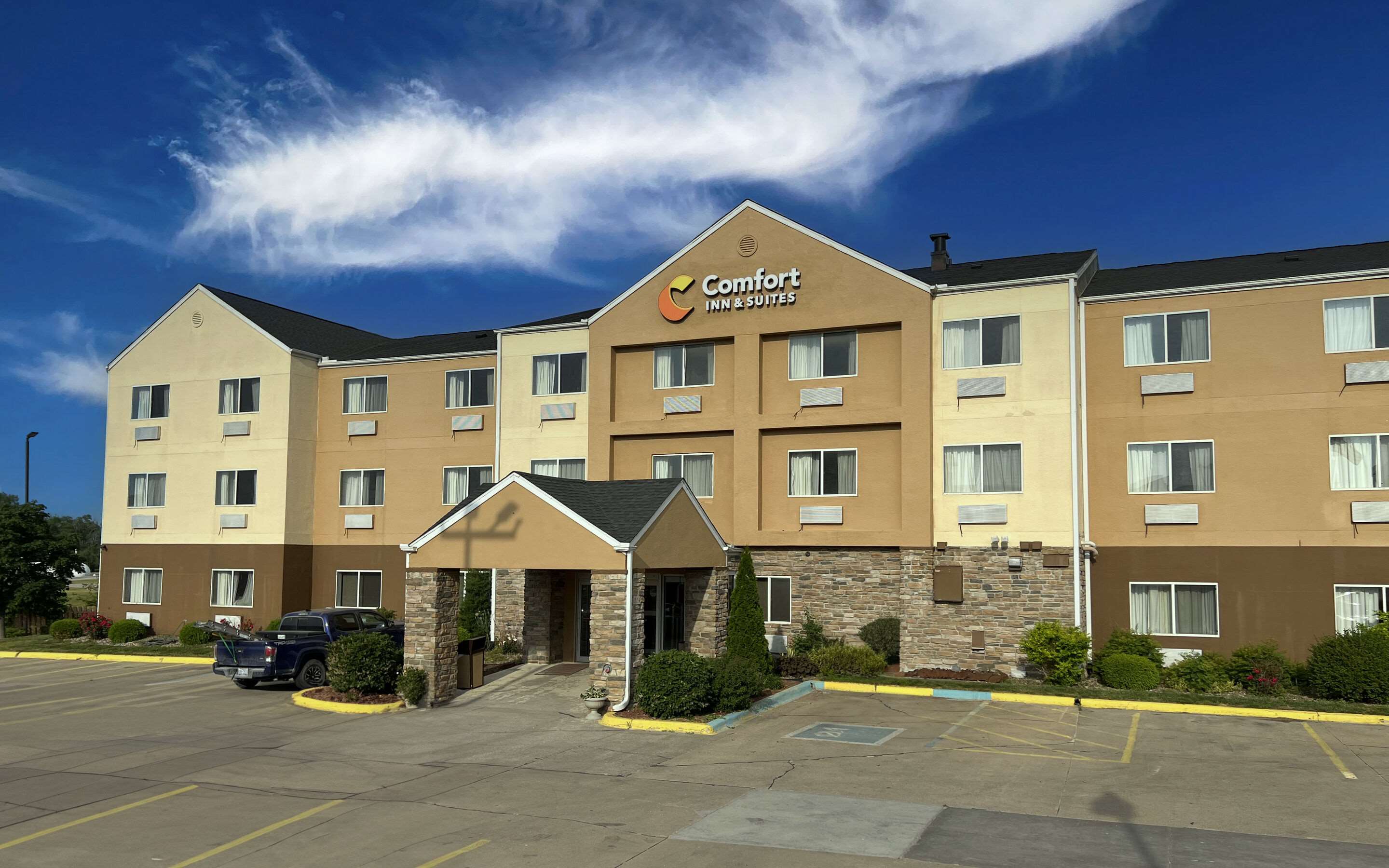 Hotel exterior | Comfort Inn & Suites Coralville - Iowa City near Iowa River Landing