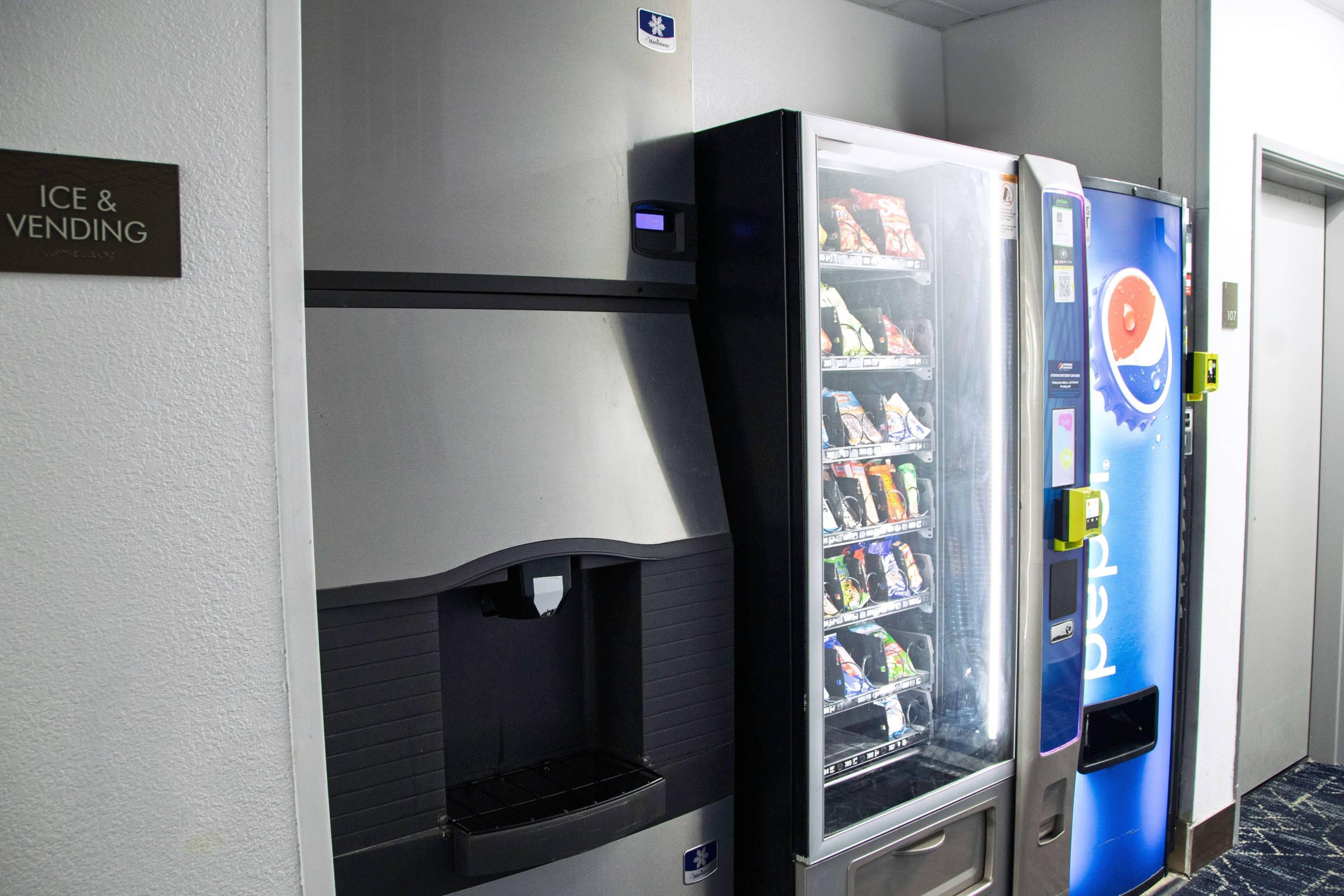 Hotel vending area | Comfort Inn & Suites Coralville - Iowa City near Iowa River Landing