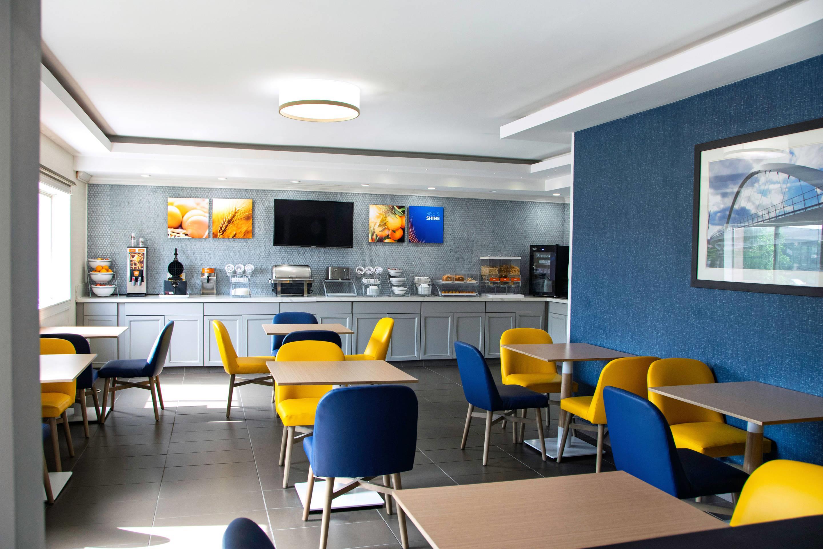 Breakfast area | Comfort Inn & Suites Coralville - Iowa City near Iowa River Landing