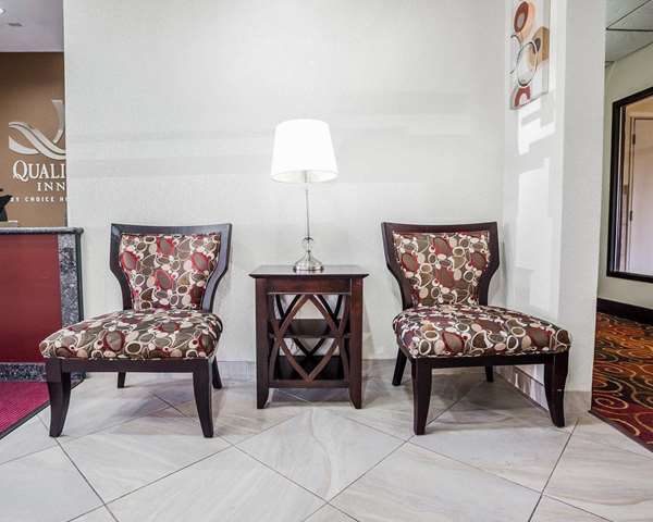  - Quality Inn & Suites Altoona - I-80, Exit 142